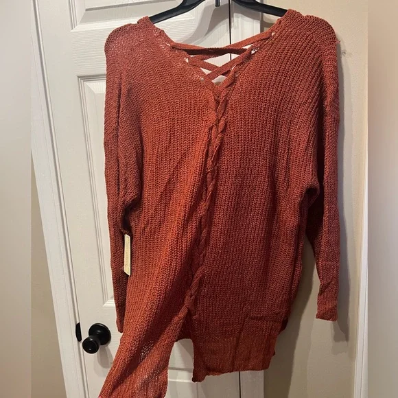 ⭐️NEW WITH TAGS⭐️ Women’s plus size sweater size 1X - Picture 5 of 6